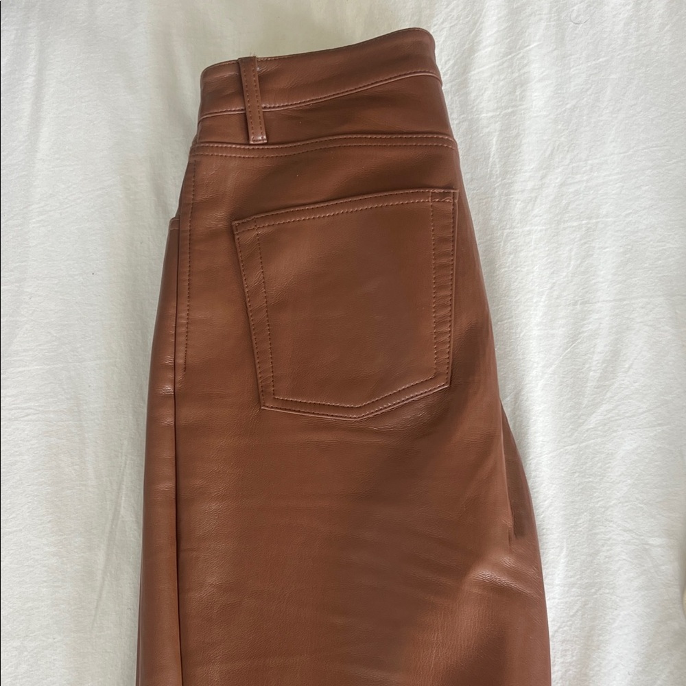 Aritzia Tan Women's Pants